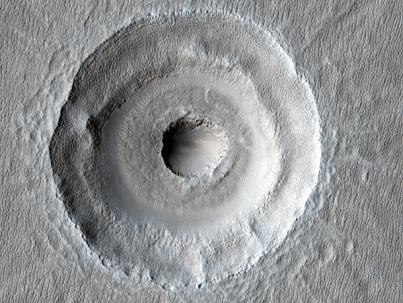 hirise_bullseyecrater.jpg